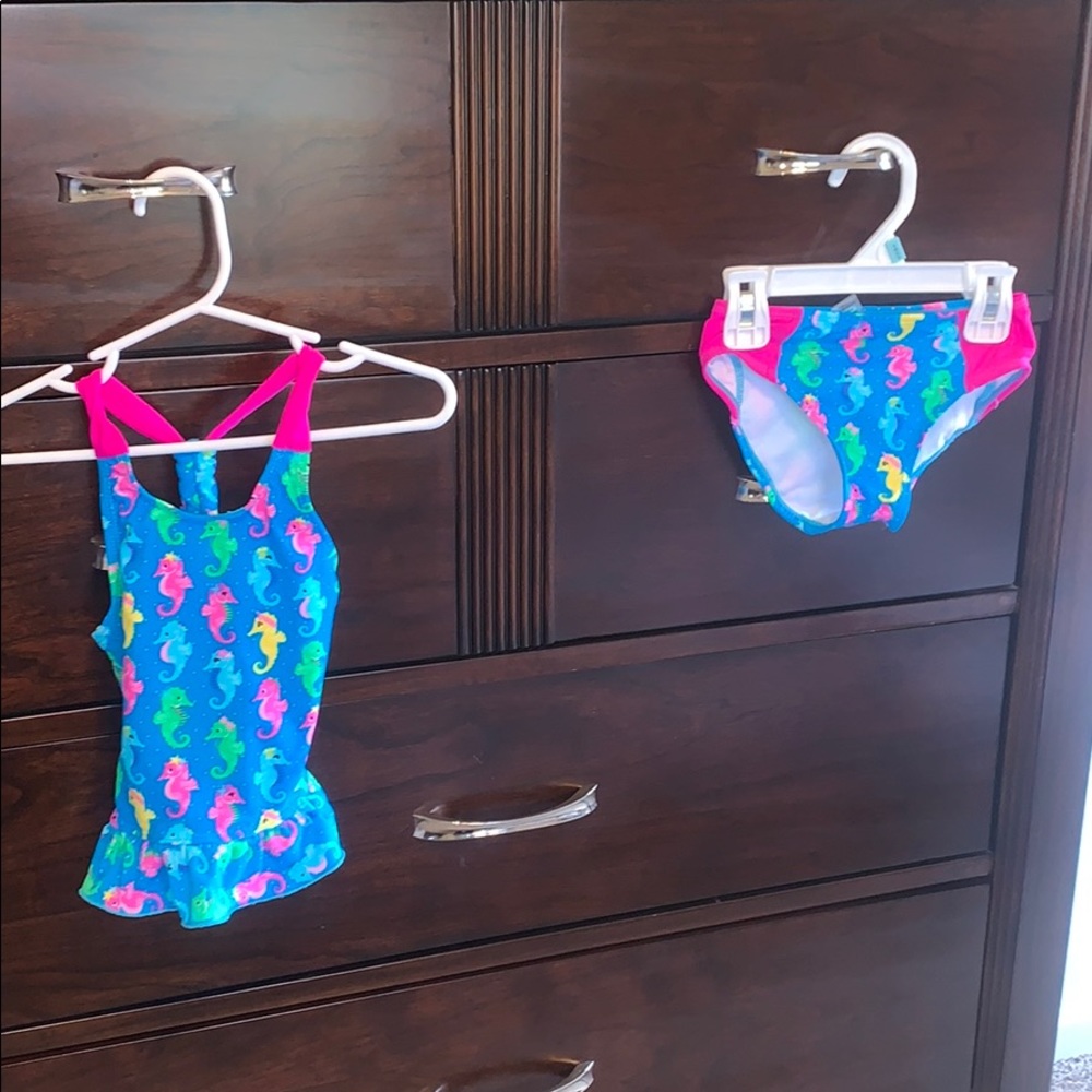 Toddler Girl 2 piece swimsuit